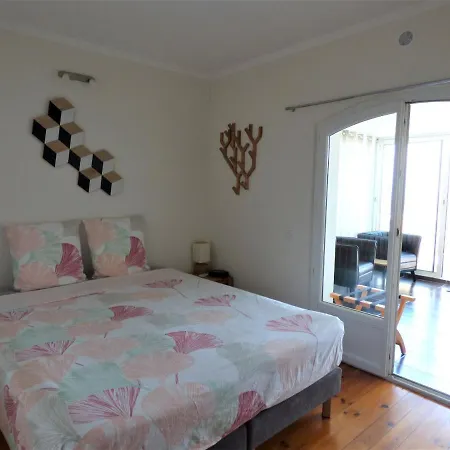 D'hôtes Avec Kitchenette Vue Et Montagnes L'estérel Panoramique Bed and breakfast